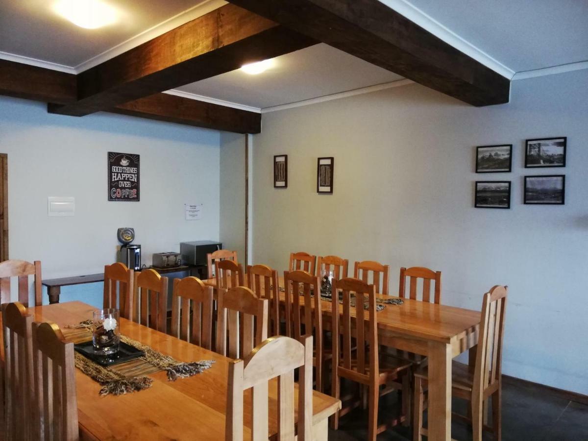 Hostal La Base Puerto Natales Bagian luar foto